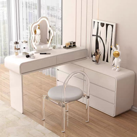 Six-bucket dresser with mirror
