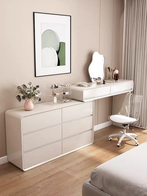 Six-bucket dresser with mirror