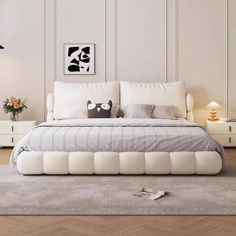 Cream-style cream puffs, double Italian light luxury cowhide bed, master bedroom, large bed, soft-padded bed