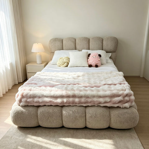 Italian lamb fur puff bed