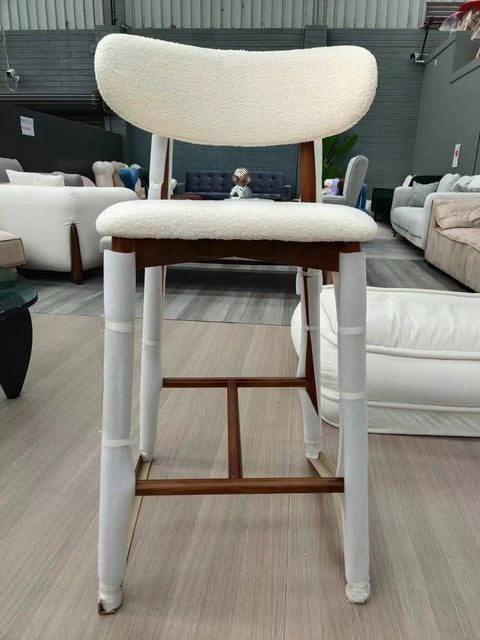 Bar stool