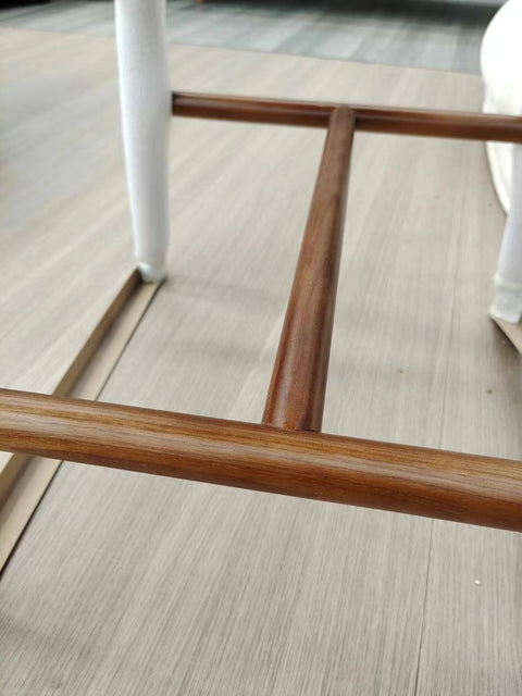 Bar stool