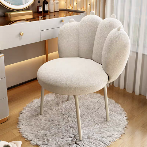 Cat paw chair
