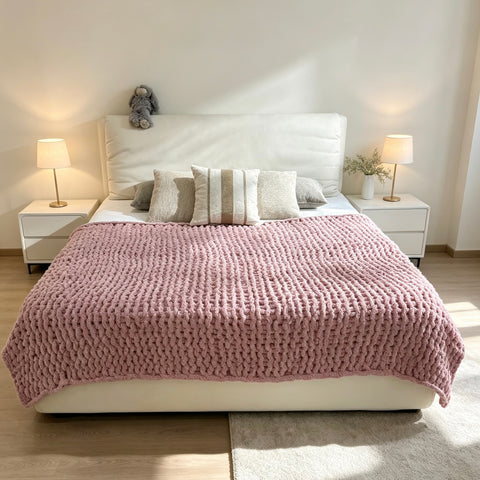 Creamy Pillow Bed