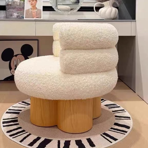 White lambskin single-person sofa chair