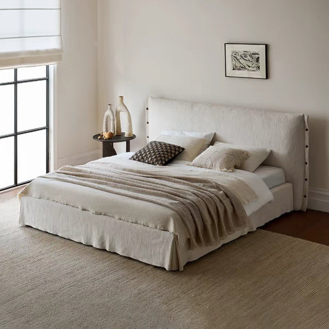 Creamy Whispering Bed