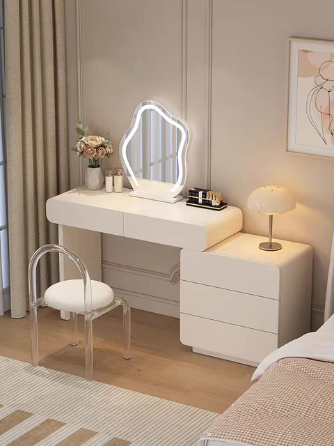 Three-bucket dresser with mirror