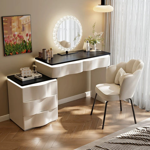 French dressing table