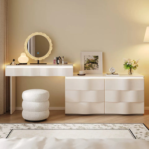 French dressing table