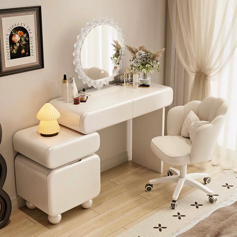 Italian-style lightweight luxury vanity